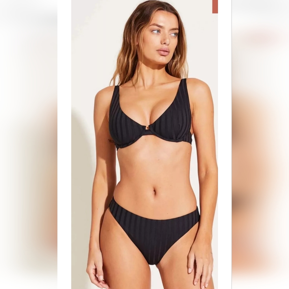 Vitamin A FIRE! NWT! Black SuperRib Rossi Halter Underwire Top #6134821. Sz Sm.
